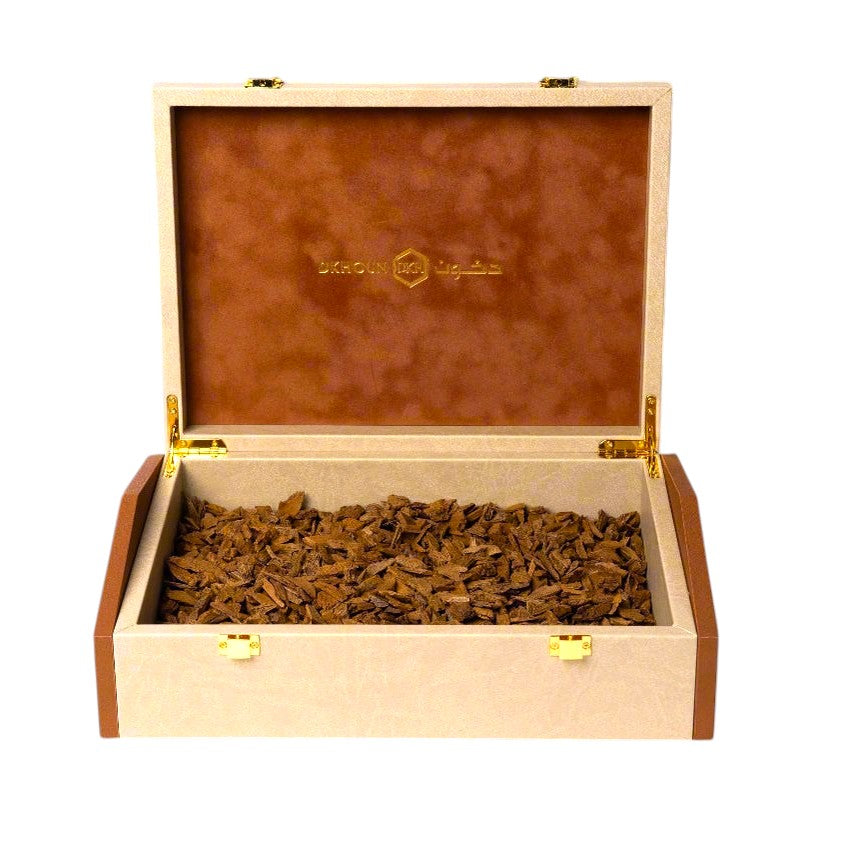 Vietnamese Oud Flakes