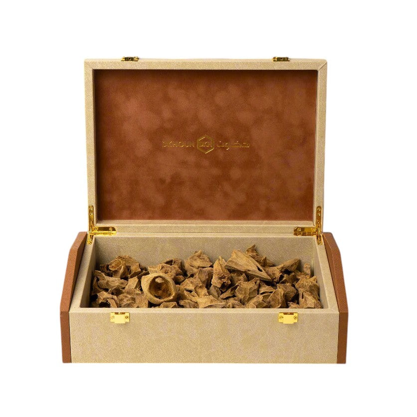 Vietnamese Oud Flakes